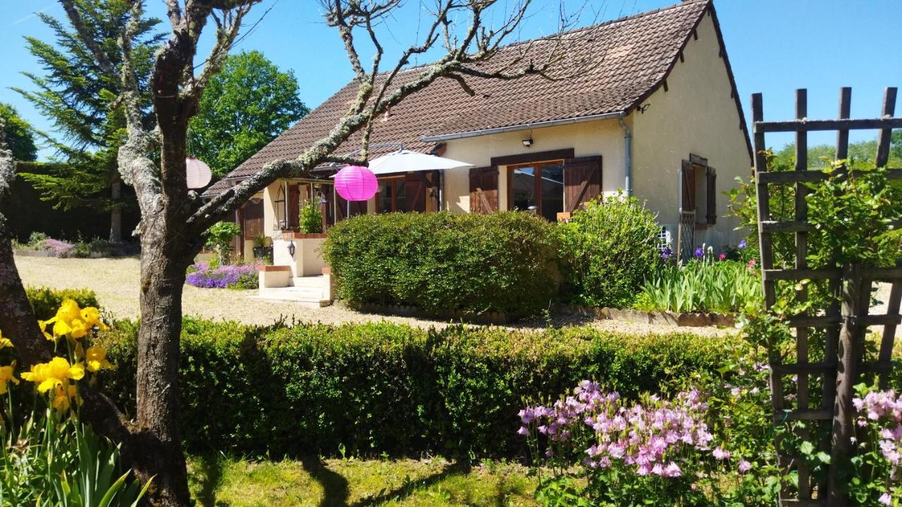 Le Cottage De Mae Seigy Eksteriør billede