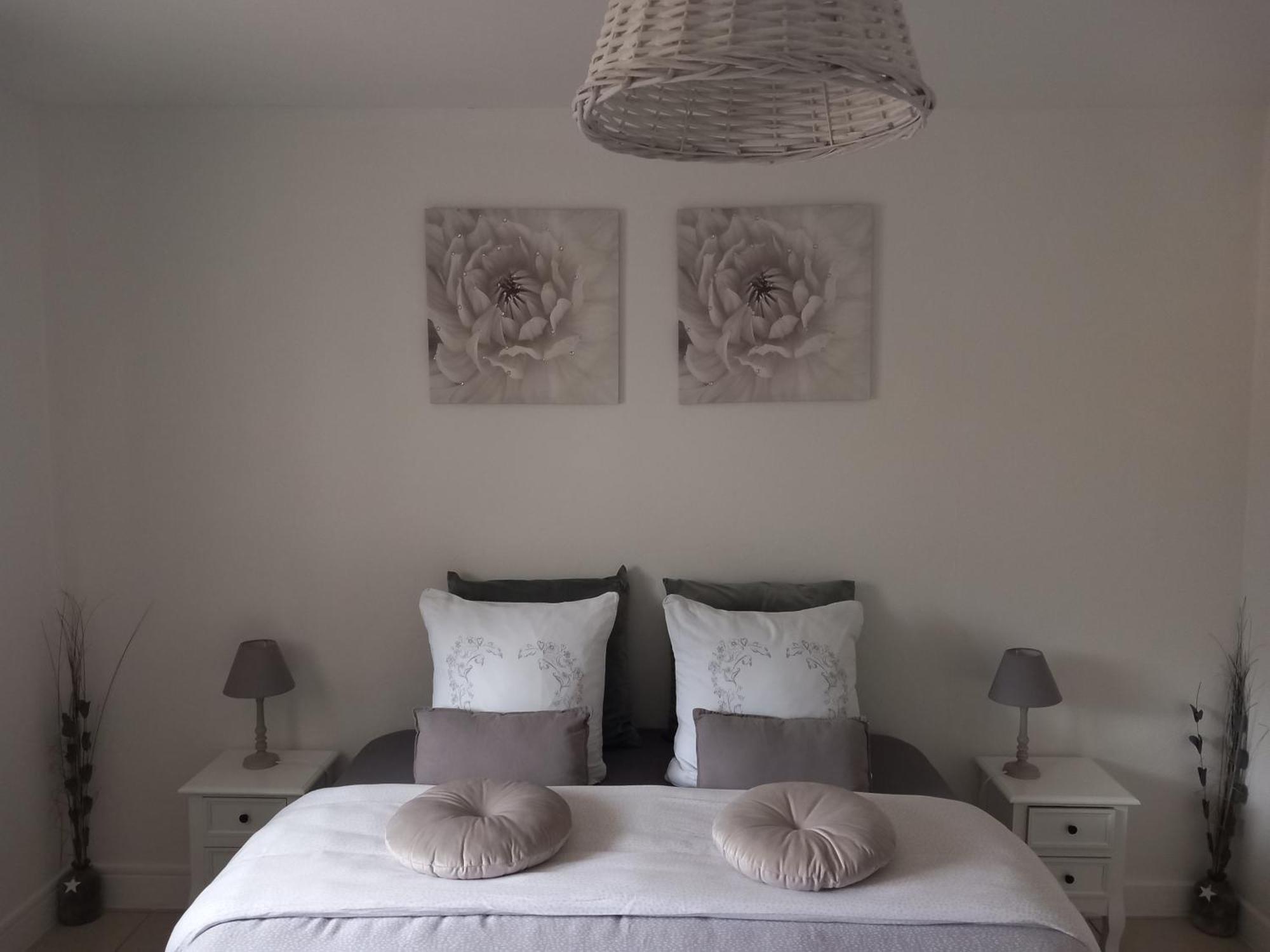 Le Cottage De Mae Seigy Eksteriør billede