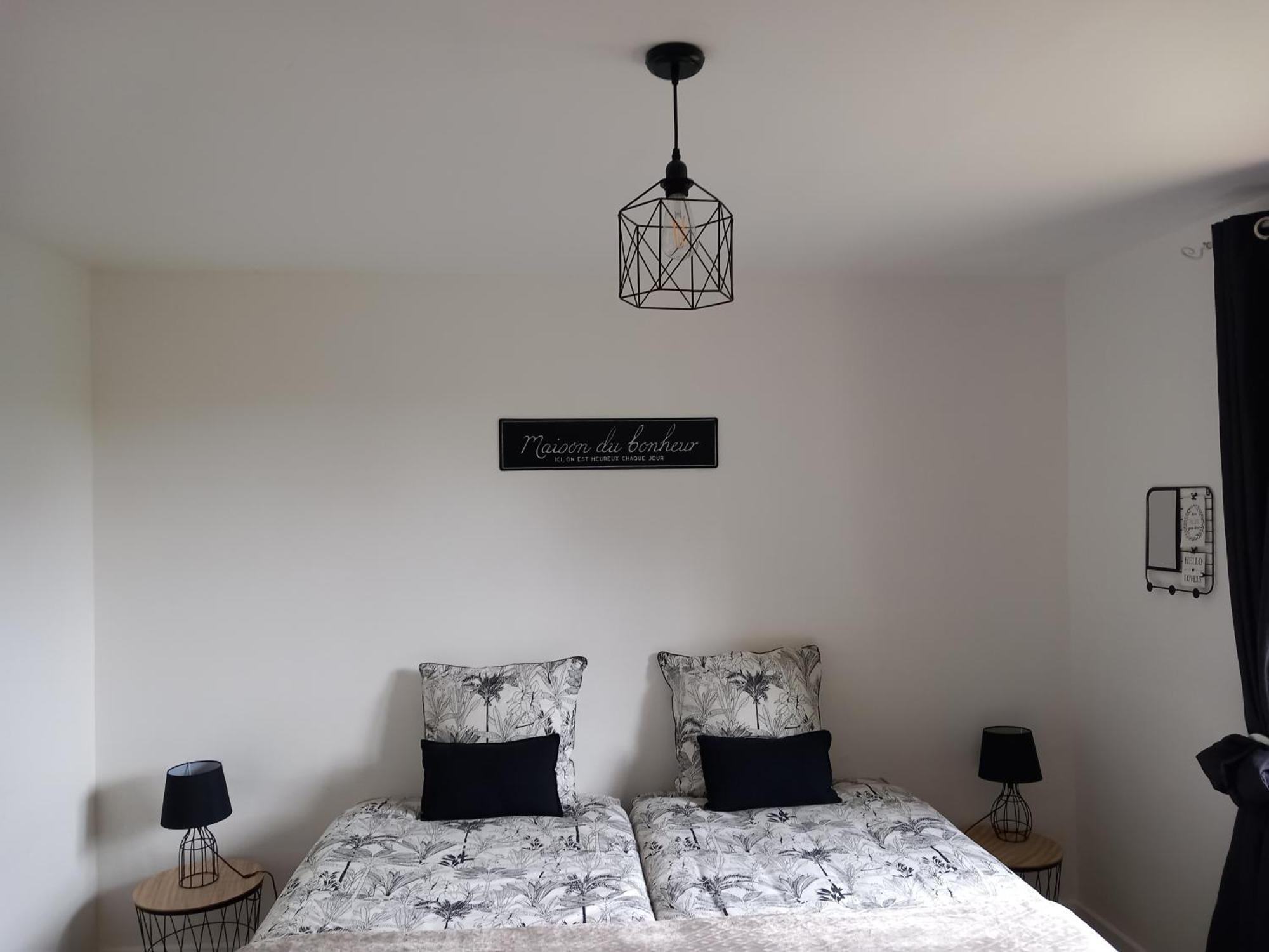Le Cottage De Mae Seigy Eksteriør billede